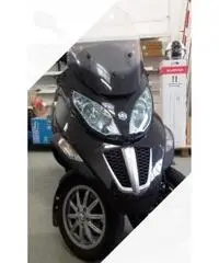Piaggio MP3 300 - 2012 Piaggio MP3 300 - 2012