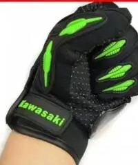Guanti moto Kawasaki, disponibili tutte le taglie Guanti moto Kawasaki, disponibili tutte le taglie