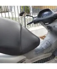 VENDO SCOOTER HONDA FORESIGHT 250