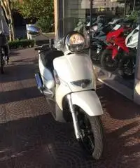 APRILIA Scarabeo 300 Special Passaggio e Garanzia Incluso