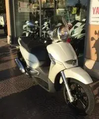 APRILIA Scarabeo 300 Special Passaggio e Garanzia Incluso