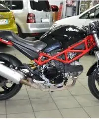 DUCATI Monster 695 Lug. 2oo7 euro3 €. 2.800 Originale DUCATI Monster 695 Lug. 2oo7 euro3 €. 2.800 Originale