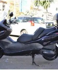 HONDA Forza 250 X 2oo7 euro2 €. 600 HONDA Forza 250 X 2oo7 euro2 €. 600