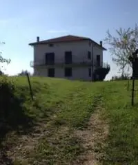 Cervaro: Stabile/Palazzo Altro