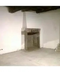 Viterbo Centro ZTL Negozio 190mq prossimita P.za delle Erbe