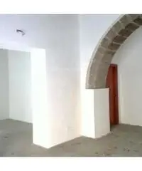 Viterbo Centro ZTL, Negozio 50mq doppia vetrina