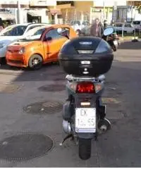 HONDA SH 150 i D/T Apr.2oo5 €. 1.000