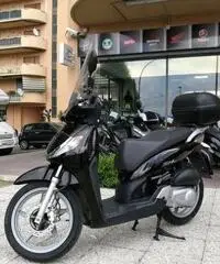 HONDA SH 150 Passaggio e Garanzia Incluso