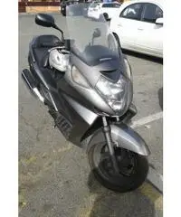 HONDA SILVER WING VENDO O PERMUTO INFERIORE HONDA SILVER WING VENDO O PERMUTO INFERIORE
