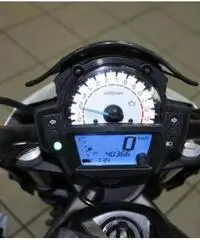 KAWASAKI ER-6N Mag.2o13 euro3 €. 3.700 KAWASAKI ER-6N Mag.2o13 euro3 €. 3.700