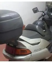 Moto majesty 250