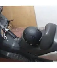 Moto majesty 250