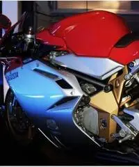 MV Agusta F4 750 Serie Oro Limited Edition, Pari al nuovo MV Agusta F4 750 Serie Oro Limited Edition, Pari al nuovo