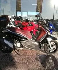 PIAGGIO Beverly 350 SportTouring Passaggio e Garanzia Incluso