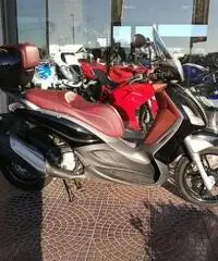 PIAGGIO Beverly 350 SportTouring Passaggio e Garanzia Incluso