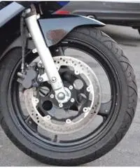 SUZUKI GS 500 F 2oo5 Km 9.800 €. 1.700 Permute Garanzia