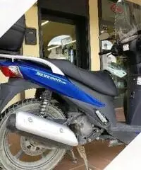 Suzuki UX Sixteen 125 - 2009 Suzuki UX Sixteen 125 - 2009
