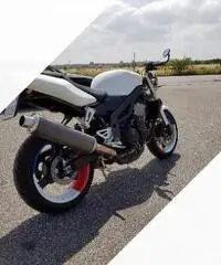 Triumph Daytona 955i - permuto con auto/scooter Triumph Daytona 955i - permuto con auto/scooter