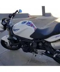 Triumph Street Triple 675