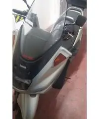 Yamaha Majesty 250