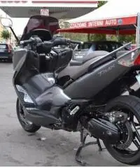 YAMAHA T-Max 500 Giu. 2oo8 euro3 €. 3.900 YAMAHA T-Max 500 Giu. 2oo8 euro3 €. 3.900