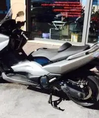 YAMAHA T-Max 500 Passaggio e Garanzia Incluso