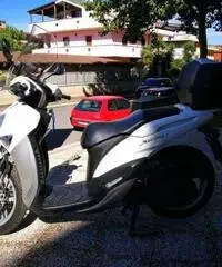 YAMAHA Xenter 150 PASSAGGIO E GARANZIA OMAGGIO YAMAHA Xenter 150 PASSAGGIO E GARANZIA OMAGGIO