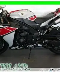YAMAHA YZF R1 50th Anniversario Scarico Akrapovic Libretto tagli YAMAHA YZF R1 50th Anniversario Scarico Akrapovic Libretto tagli