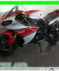 YAMAHA YZF R1 50th Anniversario Scarico Akrapovic Libretto tagli YAMAHA YZF R1 50th Anniversario Scarico Akrapovic Libretto tagli