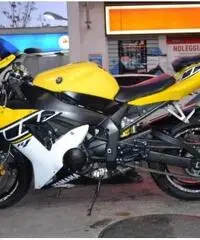 YAMAHA YZF R1 Lug. 2oo3 Laguna Seca YAMAHA YZF R1 Lug. 2oo3 Laguna Seca