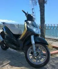 Piaggio Beverly 200 Nero - 2003 Piaggio Beverly 200 Nero - 2003