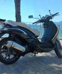 Piaggio Beverly 200 Nero - 2003 Piaggio Beverly 200 Nero - 2003