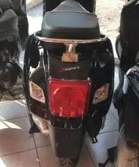 VESPA GTS 300 Super MY 14