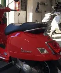 VESPA GTS 300 Super MY 14