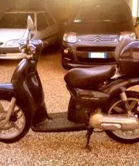 Vendesi scooter Aprilia Scarabeo 50cc 2t