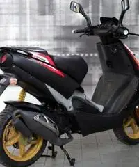 APRILIA SR  50 .