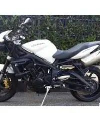 TRIUMPH Street Triple TRIUMPH Street Triple