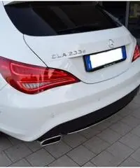 MERCEDES-BENZ CLA 200 d S.W. Automatic Night Edition Sport NAVI TELECAM MERCEDES-BENZ CLA 200 d S.W. Automatic Night Edition Sport NAVI TELECAM
