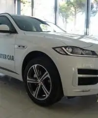 Jaguar F-pace 2.0d 180 CV R-sport