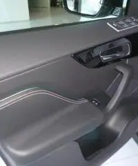 Jaguar F-pace 2.0d 180 CV R-sport