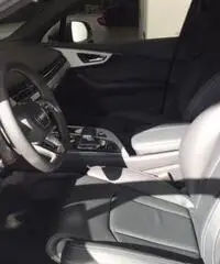 Q7 3.0TDIQuattro Tiptronic Business Plus Q7 3.0TDIQuattro Tiptronic Business Plus