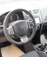 SUZUKI Swift 1.2 VVT B-UNIQUE 5 P BI-FUEL MY 2016 OFFERTA!!!