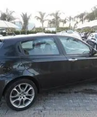 ALFA ROMEO 147 1.9 JTD (115 CV) cat 5p. ALFA ROMEO 147 1.9 JTD (115 CV) cat 5p.