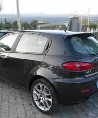 ALFA ROMEO 147 1.9 JTD (115 CV) cat 5p. ALFA ROMEO 147 1.9 JTD (115 CV) cat 5p.