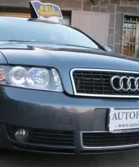 AUDI A4 1.9 TDI/130 CV cat AUDI A4 1.9 TDI/130 CV cat