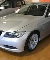 BMW 318 d Attiva BMW 318 d Attiva