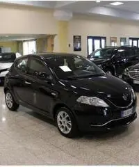 LANCIA Ypsilon NEW 1.2I 69CV E6 GPL ECOCHIC GOLD ( KM 0 )