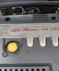 ALFA 147 2^ SERIE JTD DISTINCTIVE 19