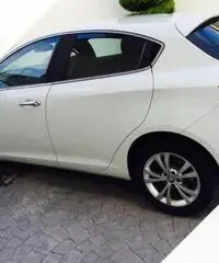 Alfa Romeo giulietta 1.6 105 CV 2012 distintive