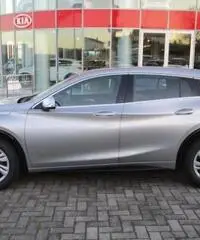 INFINITI Q30 1.5 diesel Business